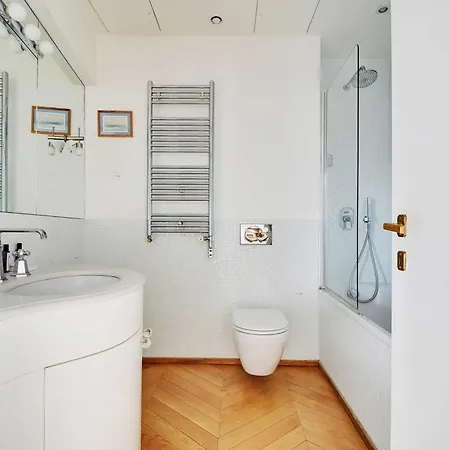 Exceptional With A-c - Pantheon-luxembourg Apartament