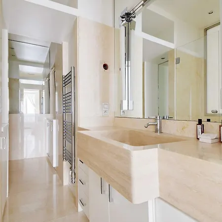 Apartament Exceptional With A-c - Pantheon-luxembourg *