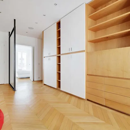 Exceptional With A-c - Pantheon-luxembourg *